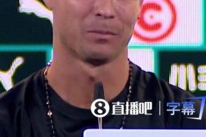 记者：第1000球希望在俱乐部还是国家队打进？C罗：国家队